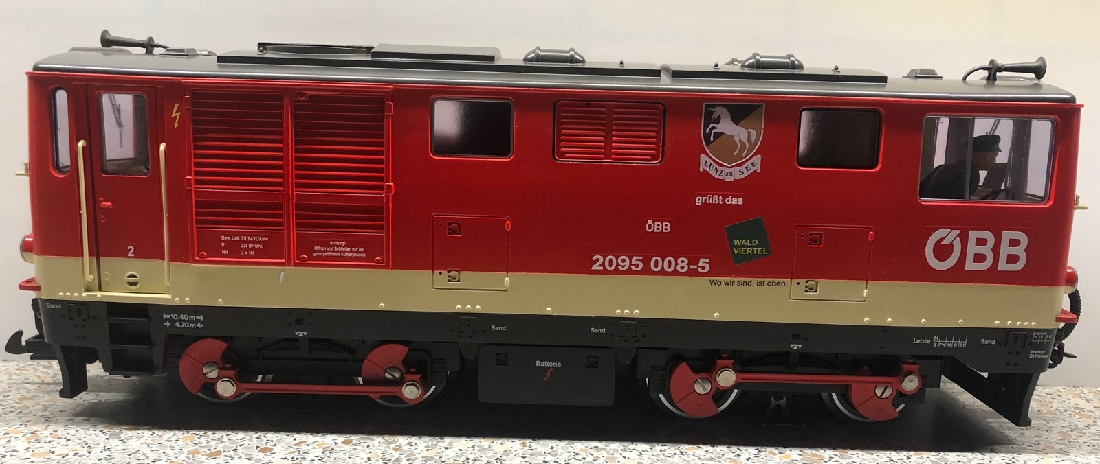 Kundenauftrag 2095 008-5 mit Decals