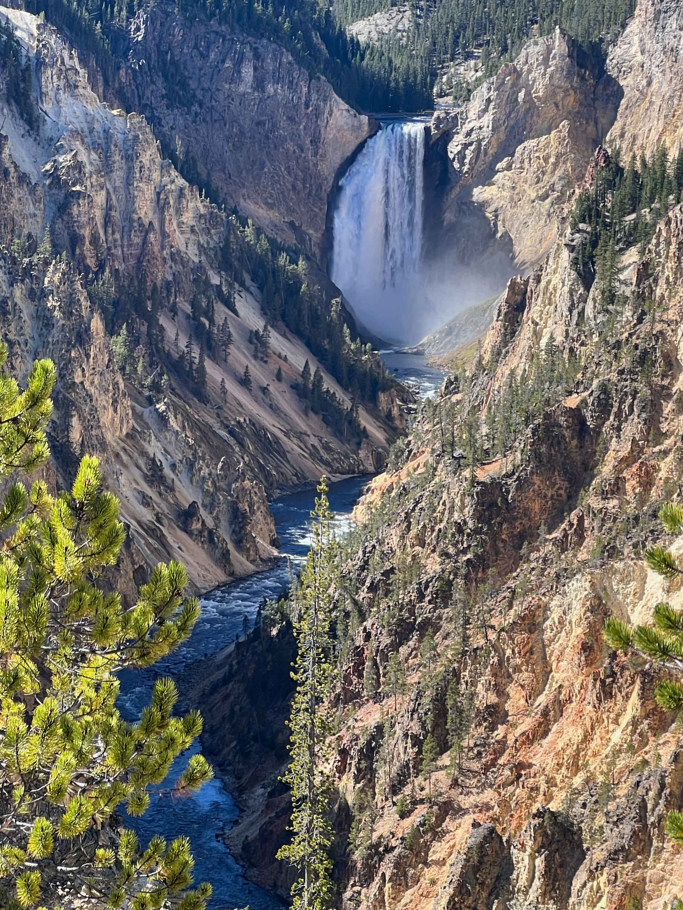 https://0501.nccdn.net/4_2/000/000/000/9c8/web_yellowstone-tetons-71.jpg
