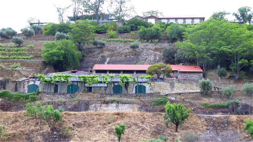 Malerische alte Bauernhäuser und Weingüter