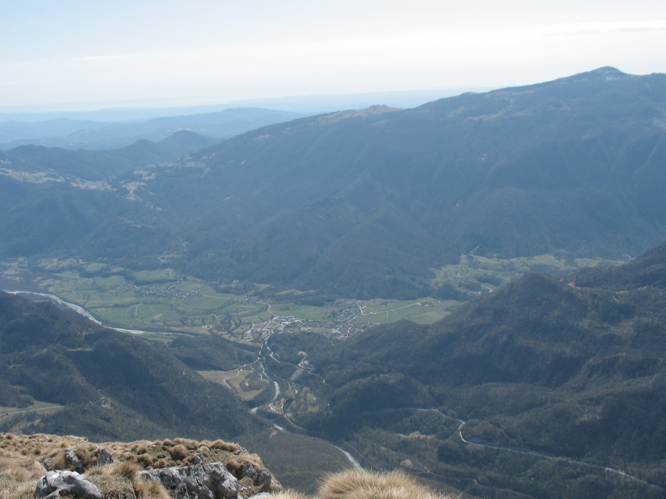 Pogled na Bovec s Krasjega vrha