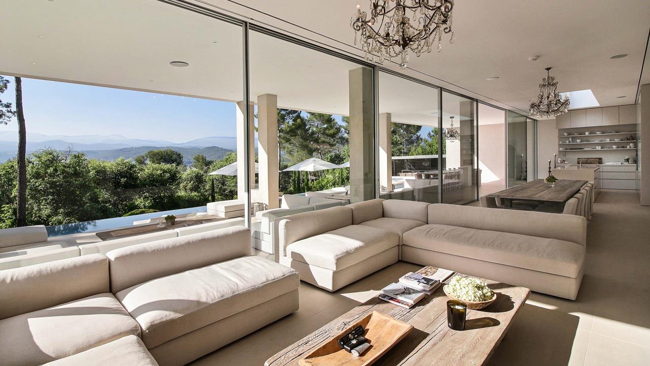 https://0501.nccdn.net/4_2/000/000/002/70d/Terre-Blanche-Villa-Rental-H04.jpg