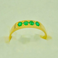 10. zarocni prstan z smaragdi