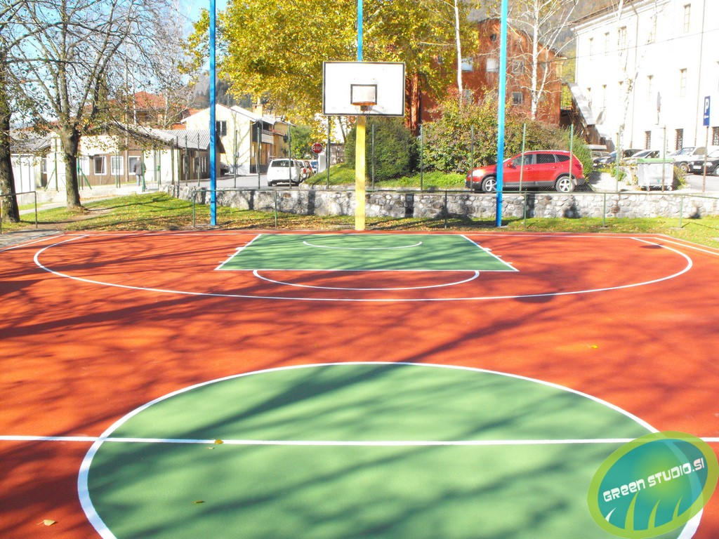 Preplastitev igrišča