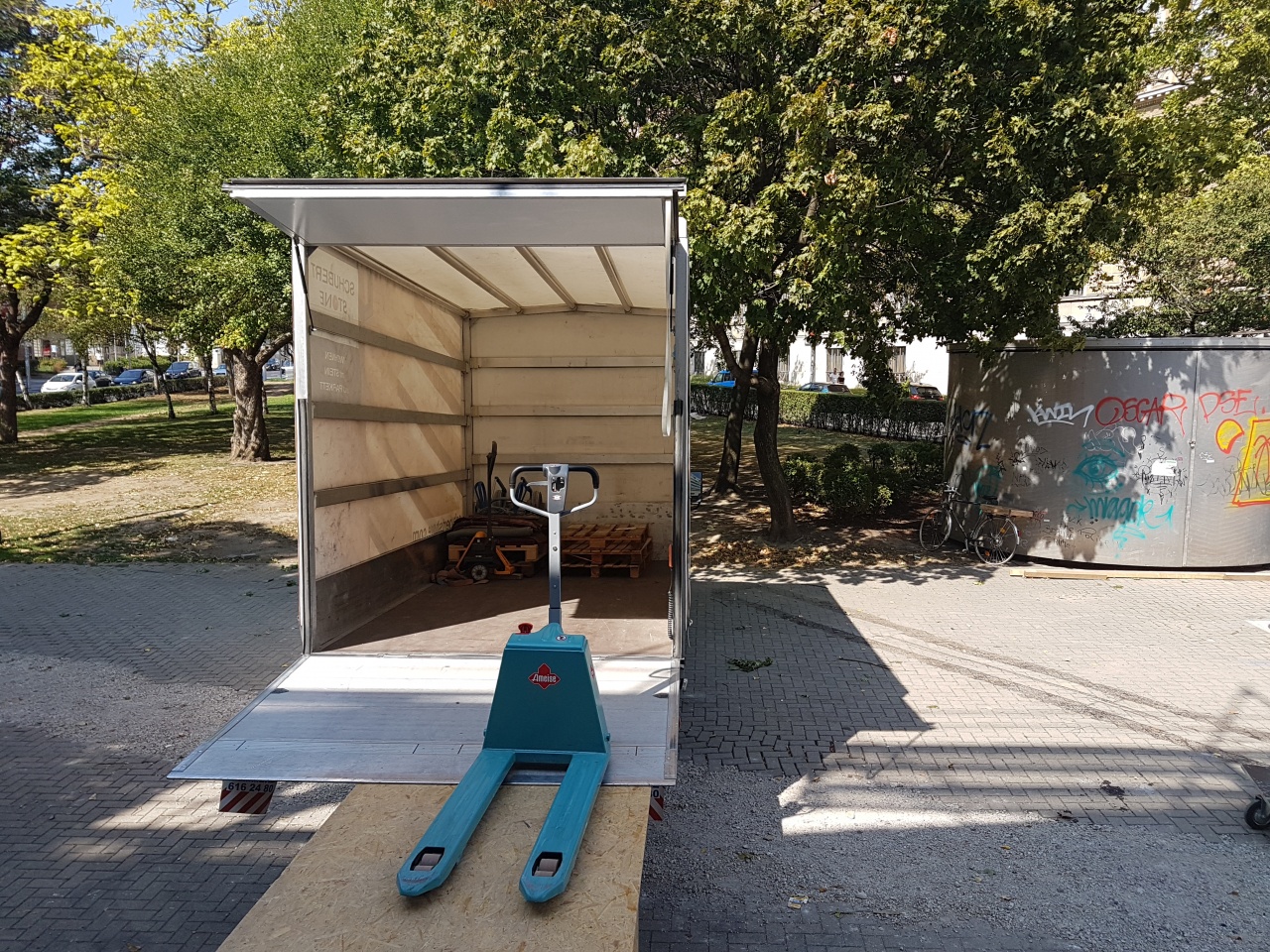 Lieferung Secession Wien
Lieferung Secession Wien