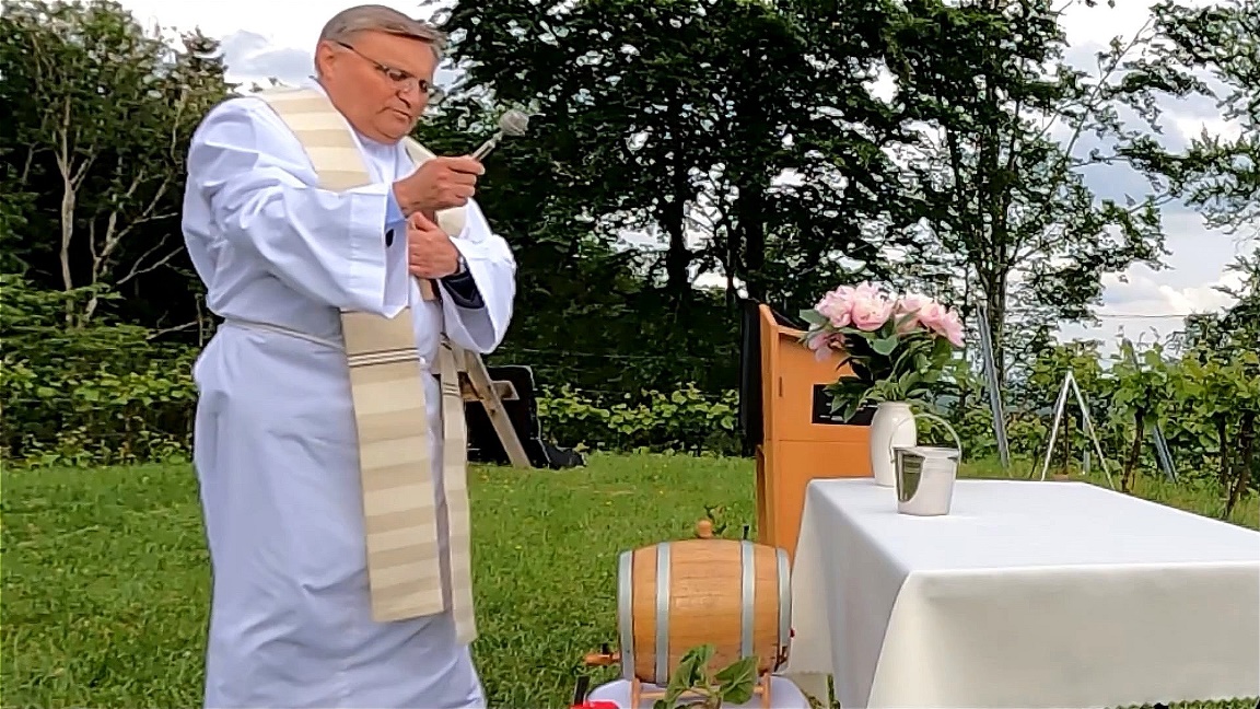 Der Wein wird auf den Namen "Filia Solis" (Tochter der Sonne) getauft