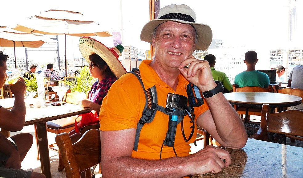 Einen starken Kaffee oder doch lieber ein kühles Bier ?
Das ist hier die Frage.