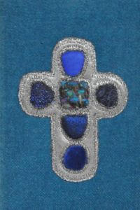 Croix d'inspiration moyen-age