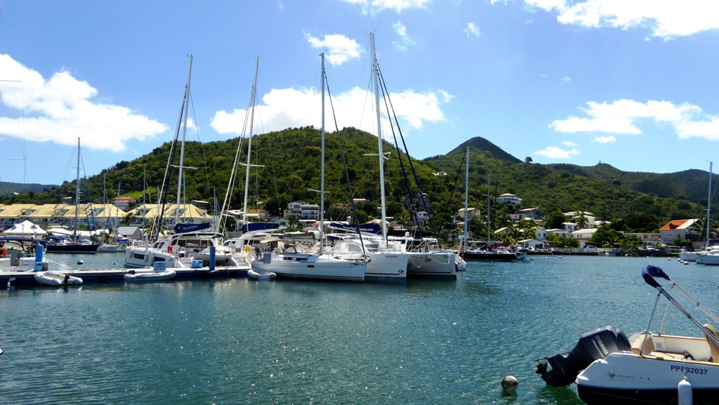 Yachten im Hafen von Marigot
