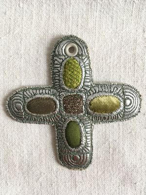 Croix murale originale