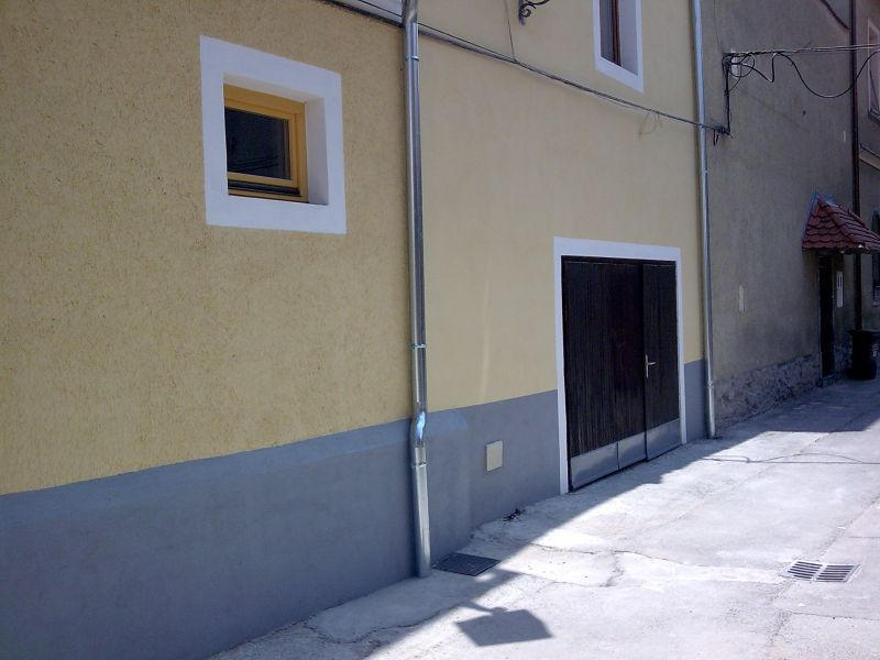 adaptacije stavb in spomeniško zaščitenih objektov