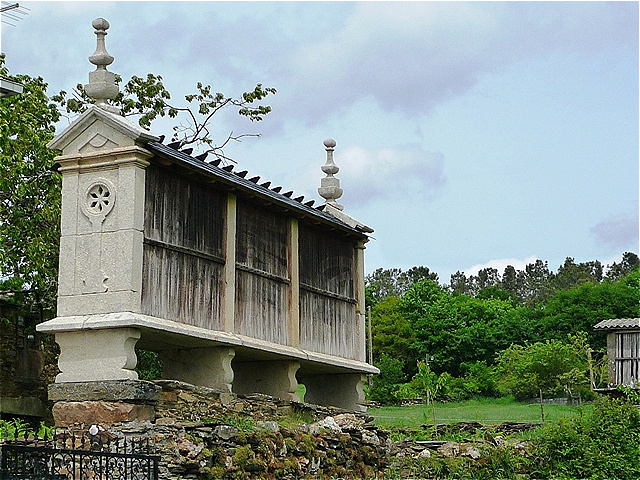 Hòrreos sind für die Gegend typische Kulturgüter - die Erhaltung ist für die Einheimischen besonders wichtig