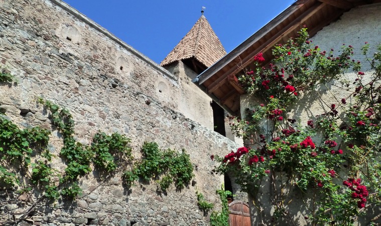 Stadtmauer
Das einstige Dorf Glurns wurde von einer bis zu zehn Meter hohen Mauer eingefasst