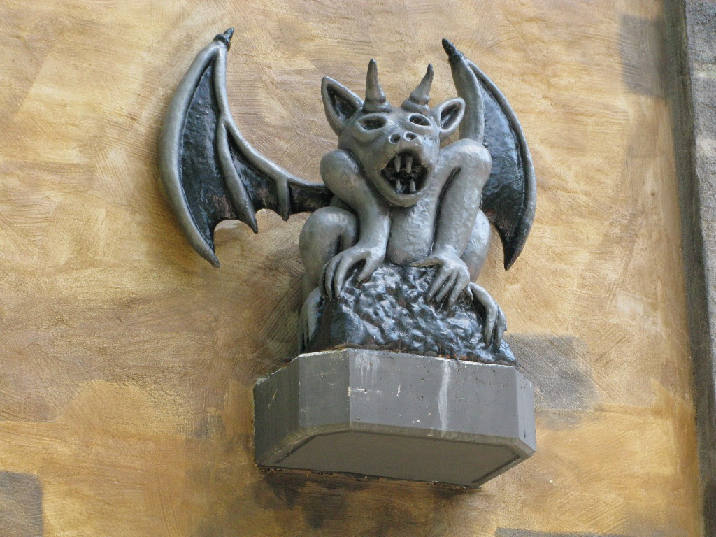 https://0501.nccdn.net/4_2/000/000/008/486/Draculaschloss-1024x768.jpg