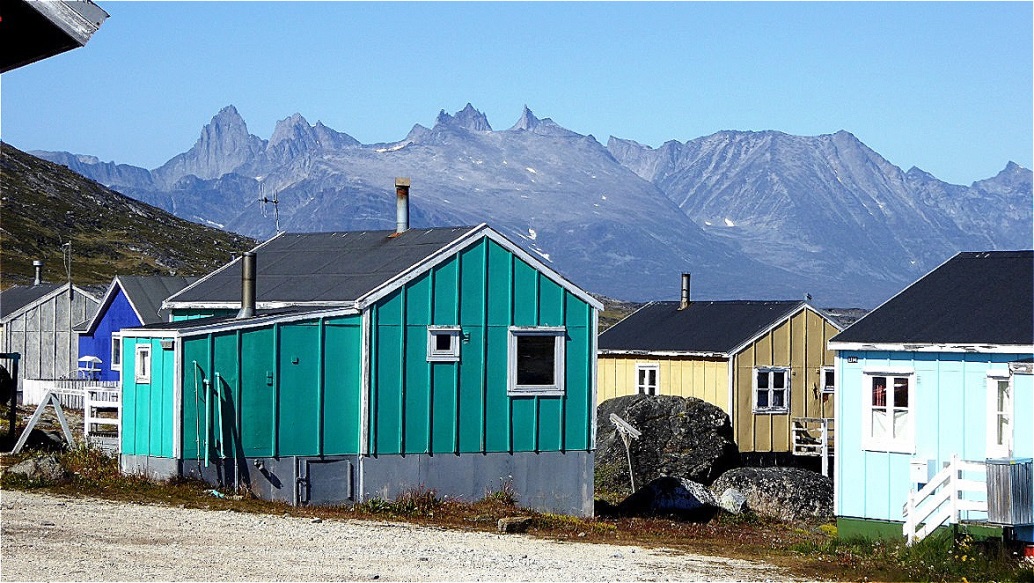 Siedlung am Berghang