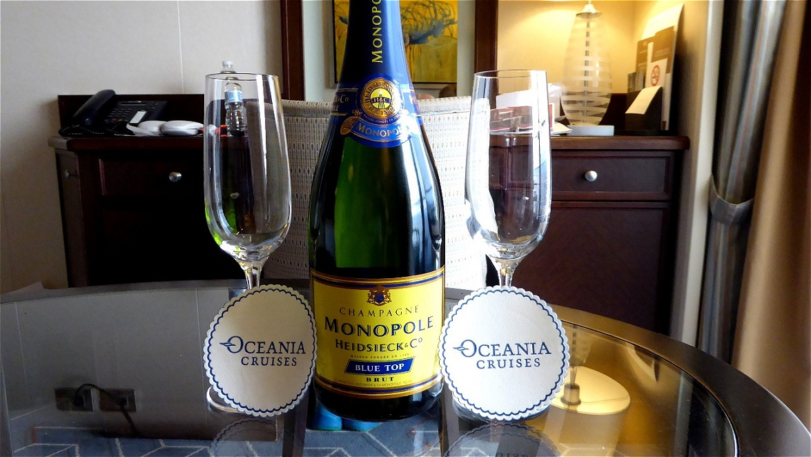 Oceania Cruises zeigt sich spendabel !