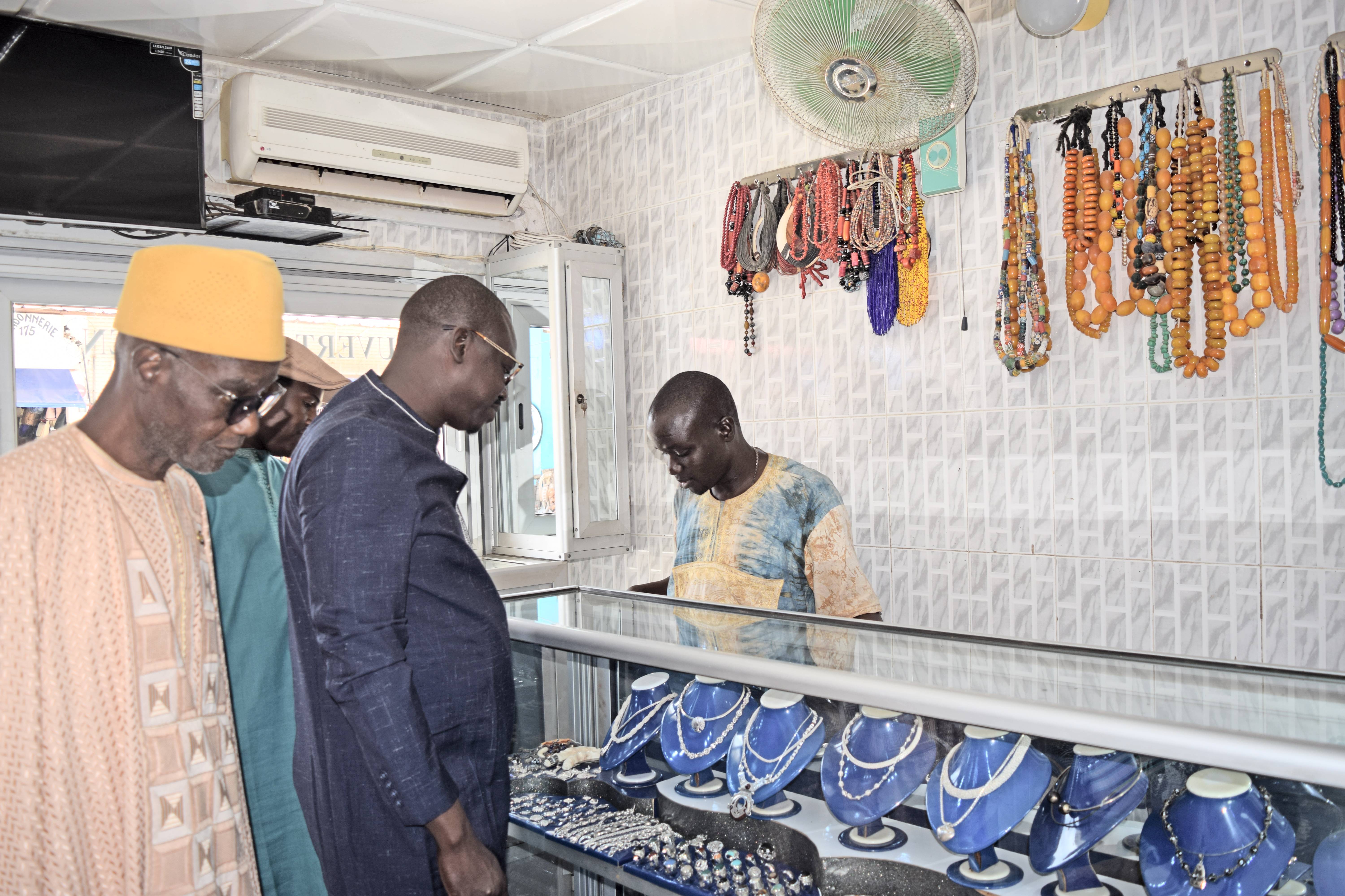 https://0501.nccdn.net/4_2/000/000/008/486/chambre-de-metiers-dakar--17-.jpg