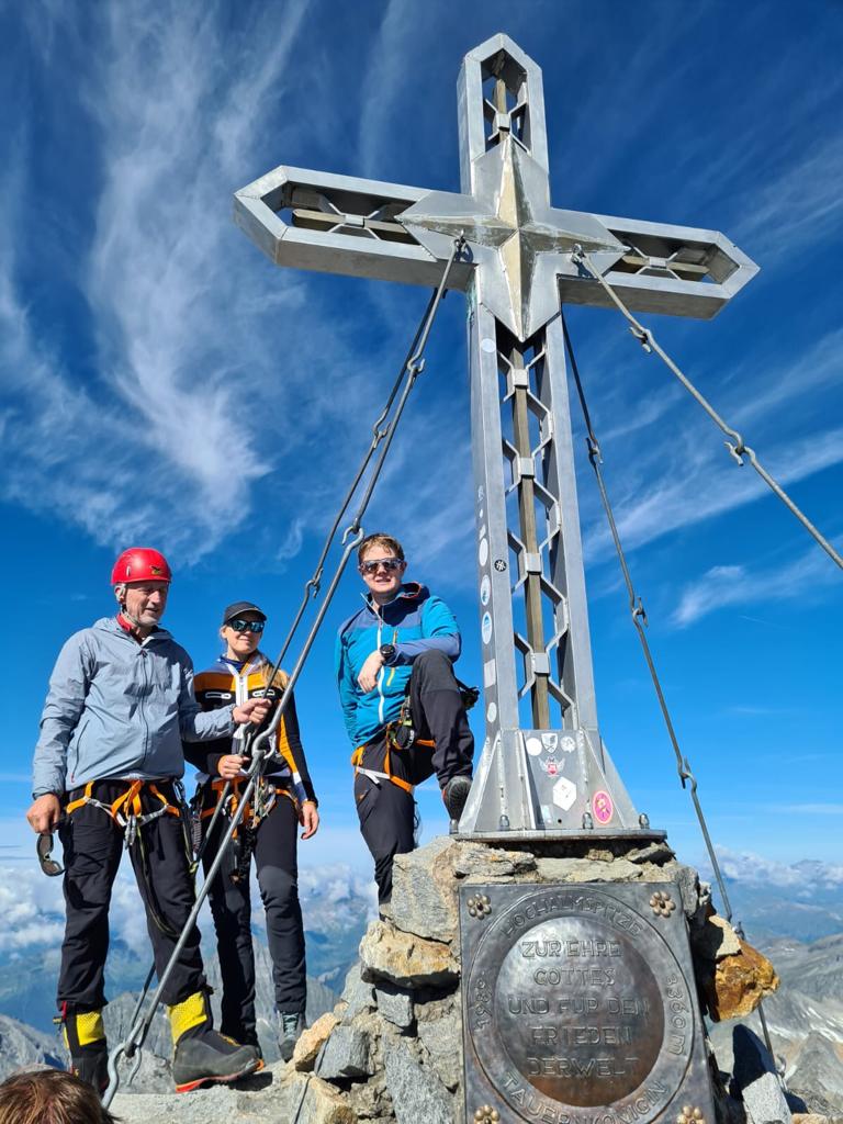 Die Hochalmspitze ist mit 3.360 m Höhe die höchste Erhebung der Ankogelgruppe