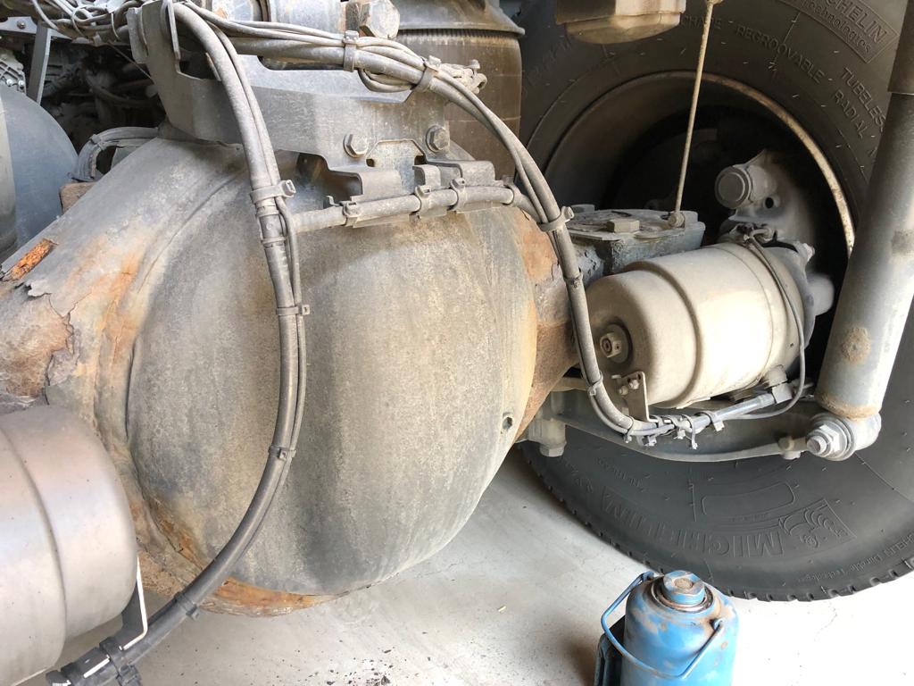 Hinterachse stark verrostet