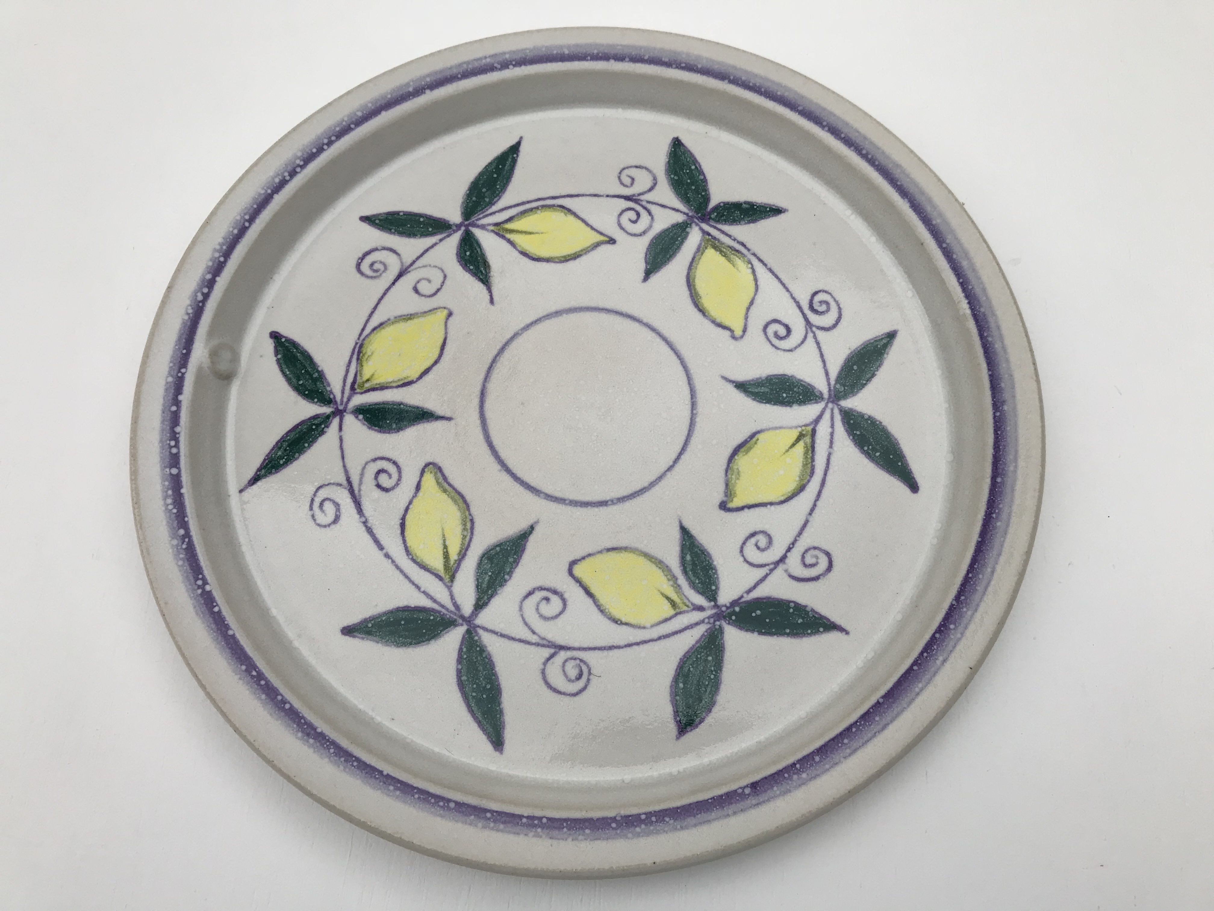 https://0501.nccdn.net/4_2/000/000/008/486/lemon-plate.jpg