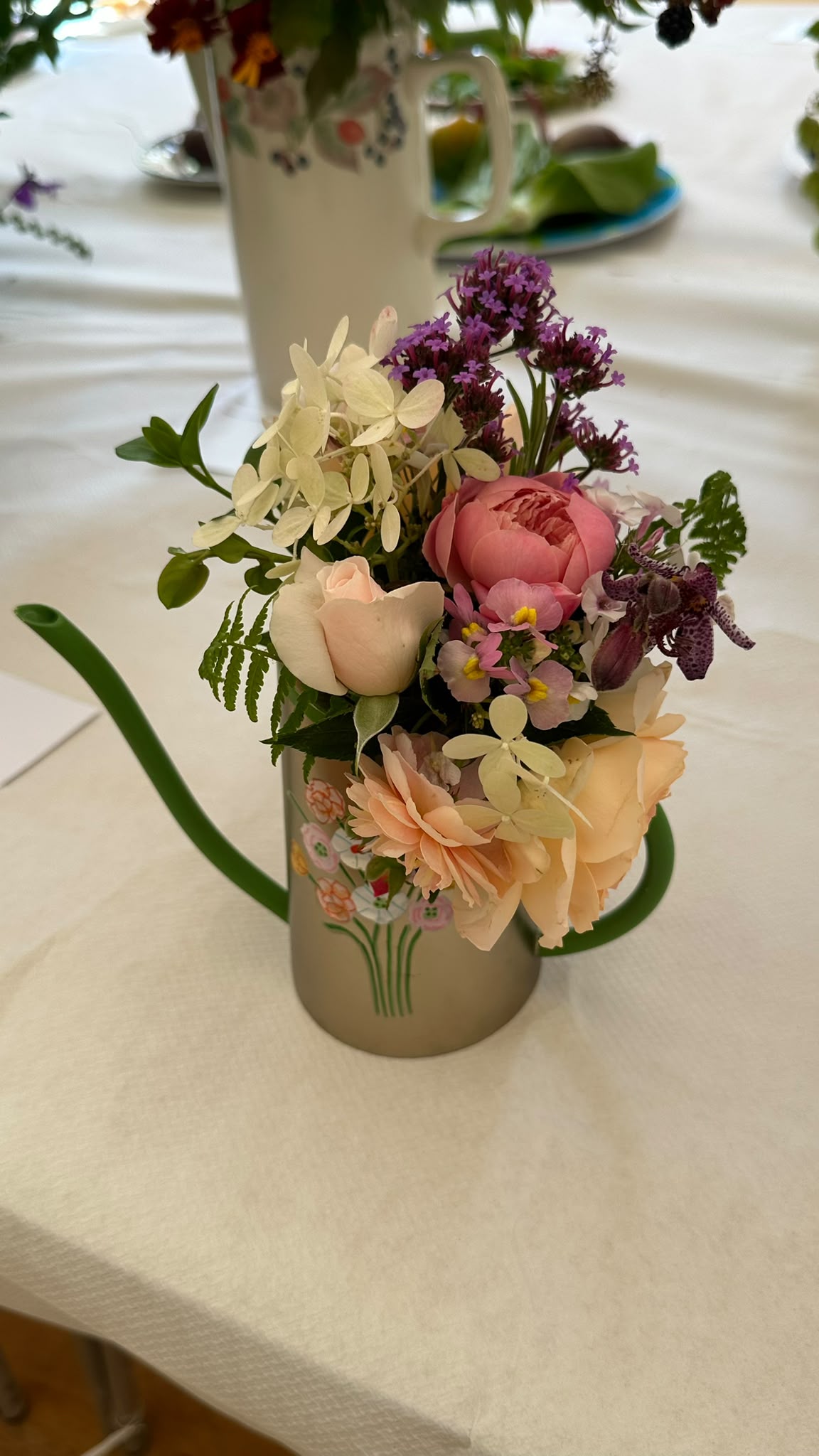 https://0501.nccdn.net/4_2/000/000/008/486/mixedvase.jpeg