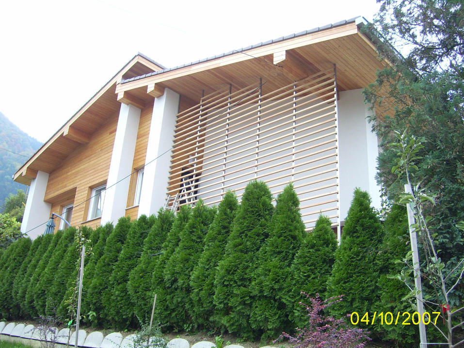 Lesena fasada Kisovec 1