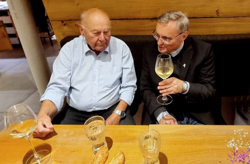Pate Franz Denk und Pfarrer GR. Magister Marek Michalowski