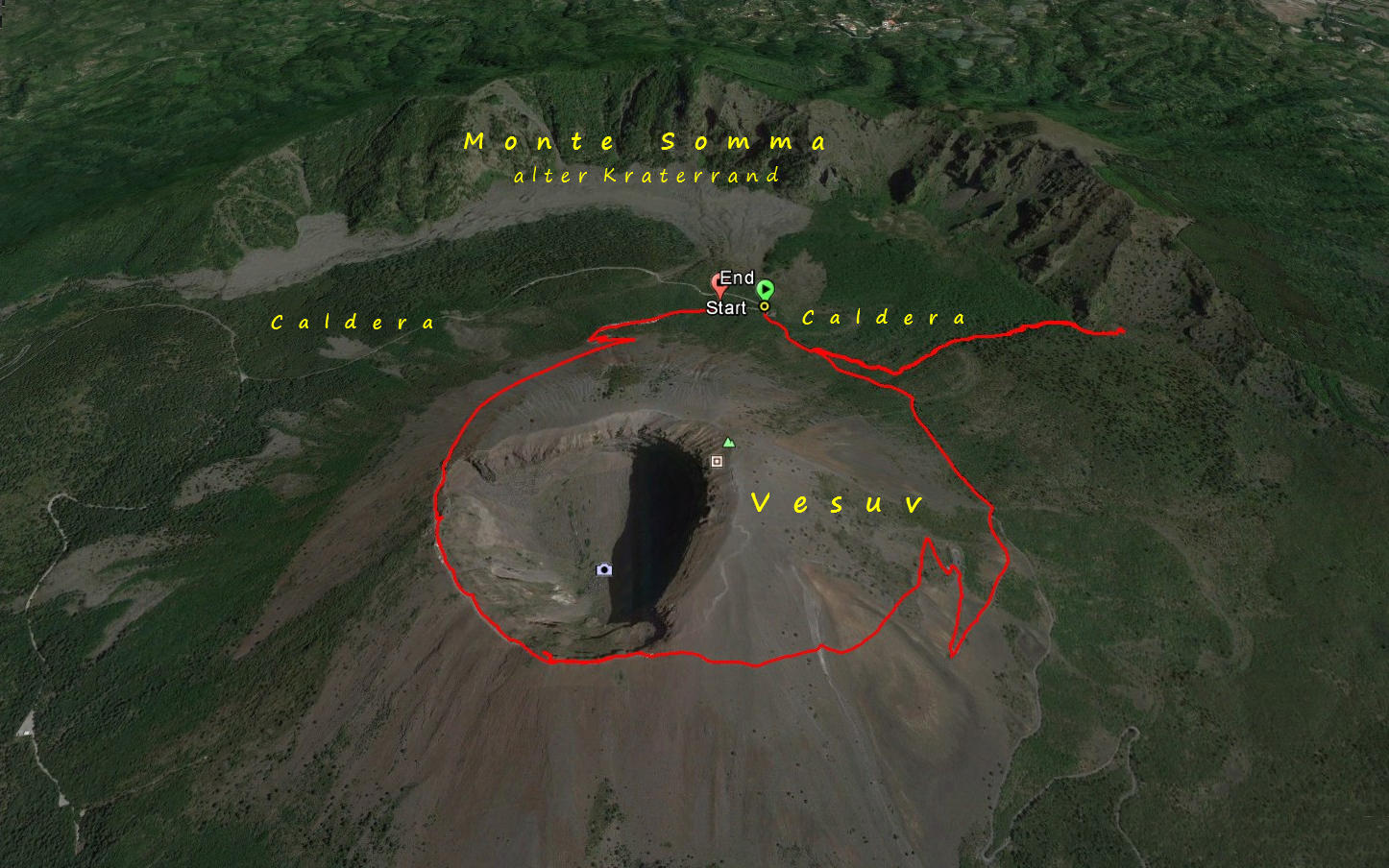 Unsere Wanderroute im Vesuv Nationalpark
Der Vesuv ist ein Ringvulkan, der aus dem Monte Somma, besteht. Innerhalb  des Monte Somma befindet sich ein kleinerer Vulkankegel, der Vesuv, 1.281 m hoch, der noch aktiv ist