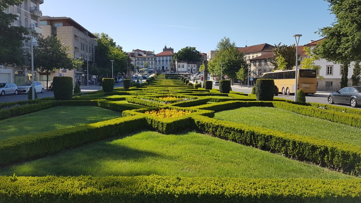 Der obere Teil des Largo do Brasil