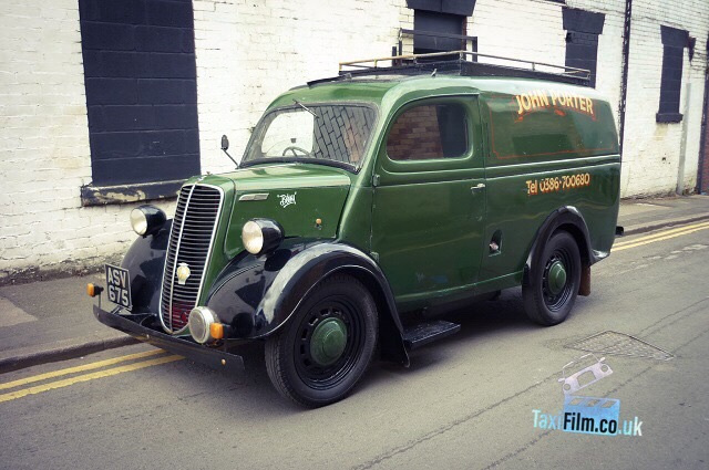 Green Thames Van 
1940's, Bolton
ref C0007