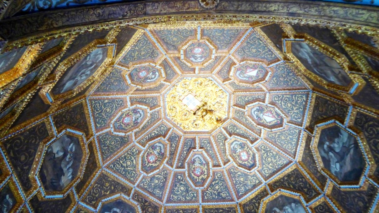 Kuppel im Wappensaal