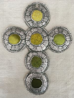 Croix murale décorative