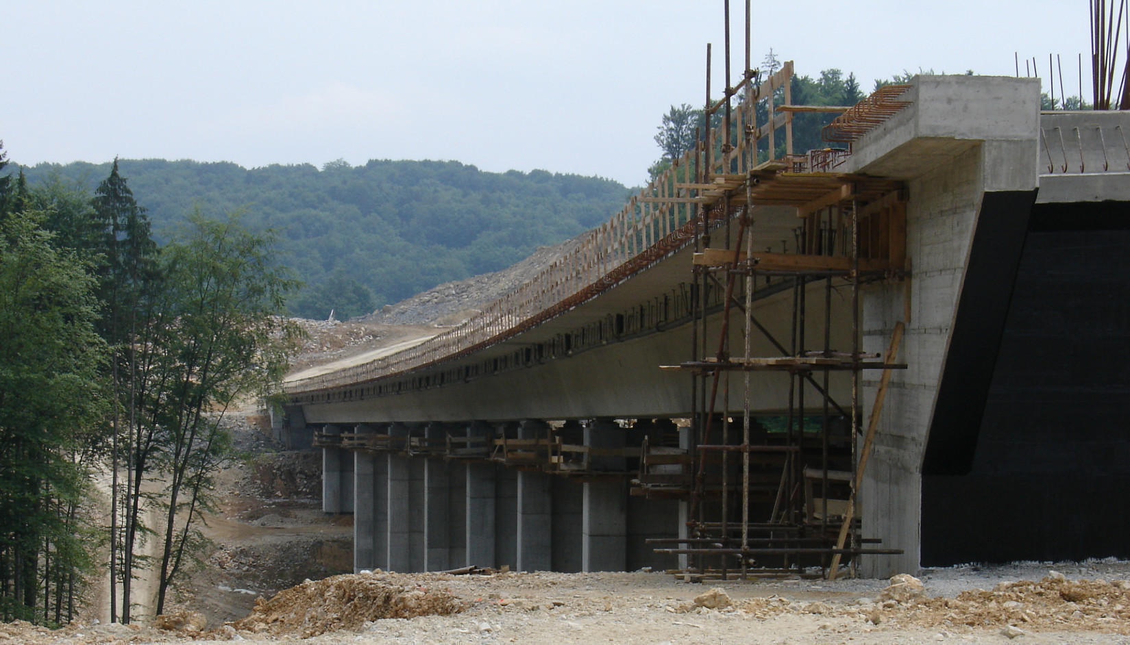 Viadukt Dole, AC A2 Ponikve-Hrastje (2008-2009)