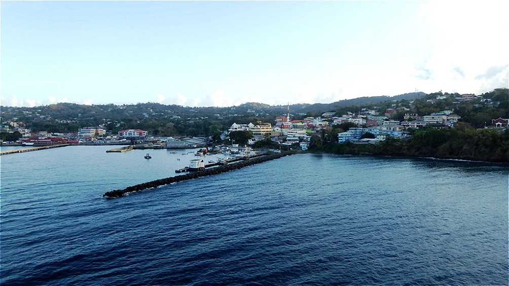 Einfahrt in den Hafen von Scarborough am frühen Morgen