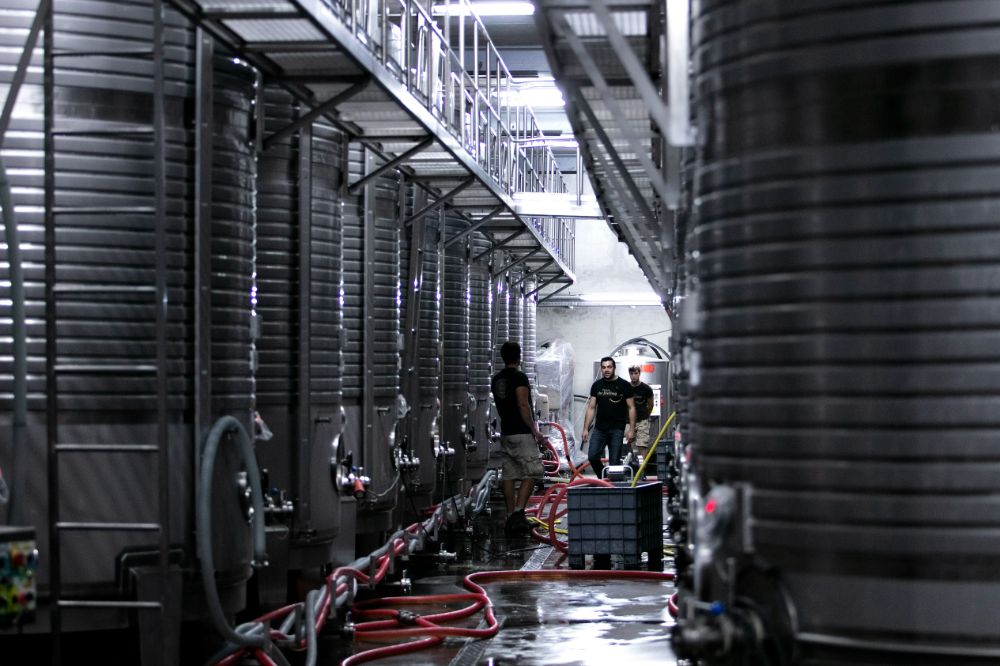 https://0501.nccdn.net/4_2/000/000/010/19b/winery---inox-vats.jpg