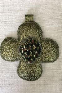 Croix femme originale