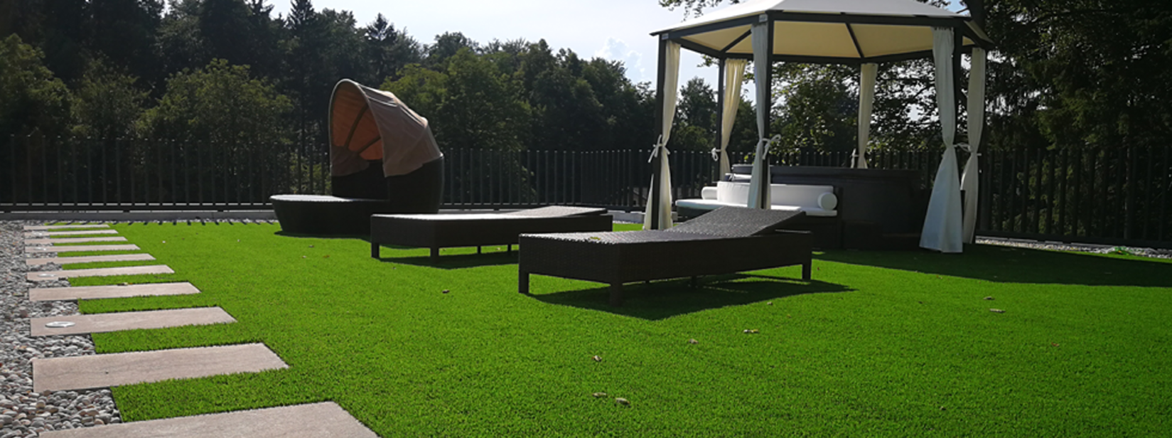 <h3>Umetne trave </h3>
<h4>za vrtove, atrije, športna igrišča, javne površine, golf, vrtce in šole</h4>
<a class="slider-button" href="kontakt.html">POŠLJI POVPRAŠEVANJE</a>