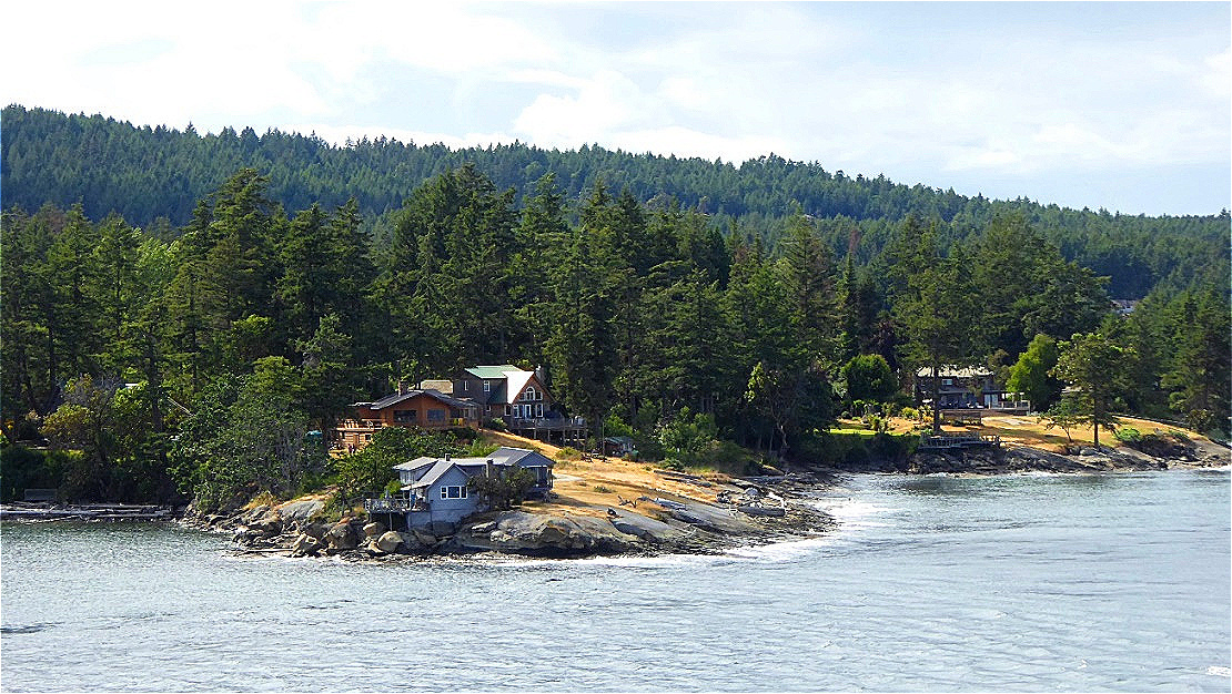 An den Ufern Wochenendhäuser