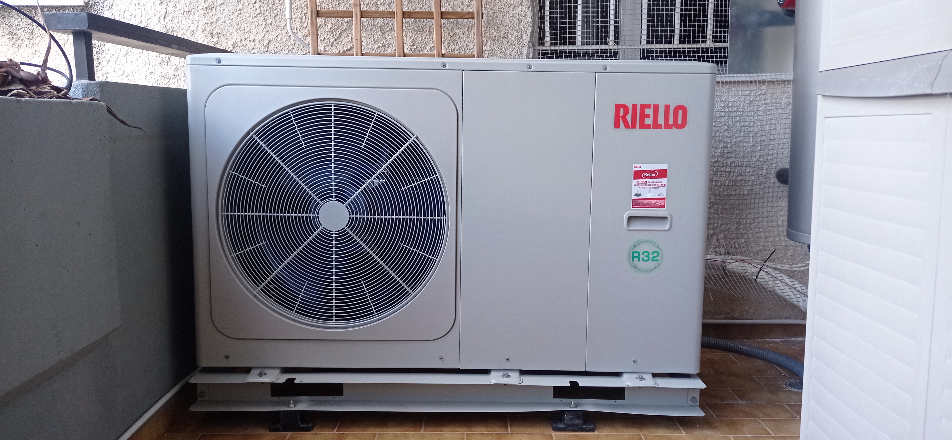 Εγκατάσταση αντλίας θερμότητας για θέρμανση διαμερίσματος στο Χαλάνδρι.