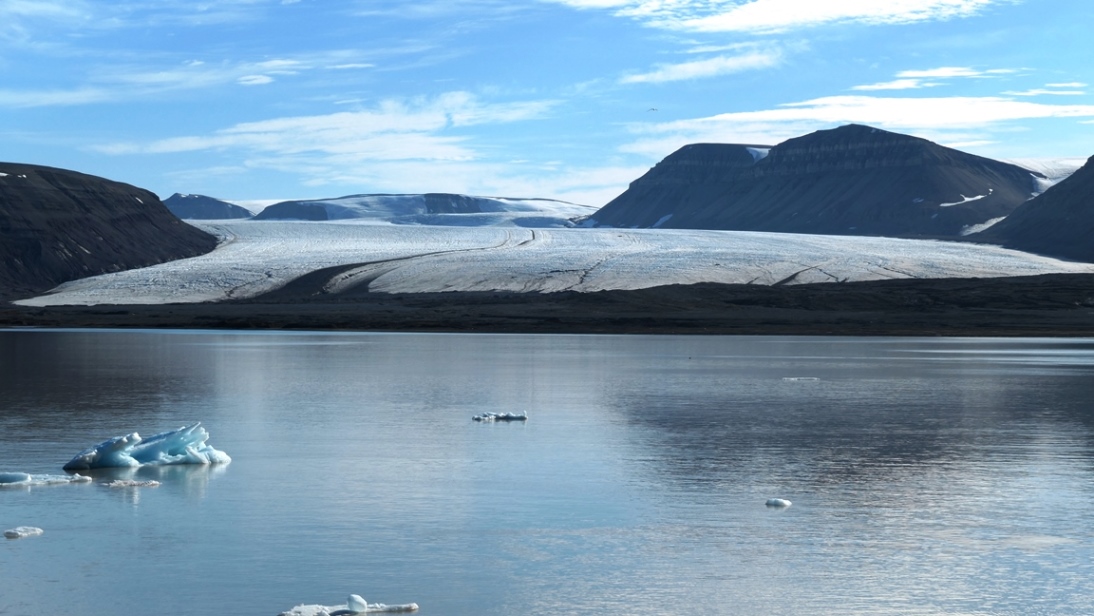 Gewaltiges Eisschild !