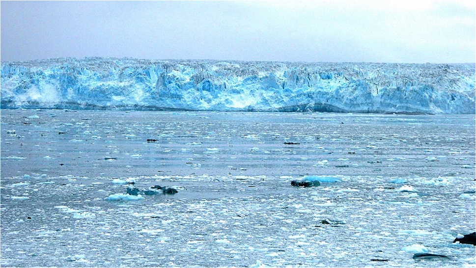 Blauleuchtendes Alteis !