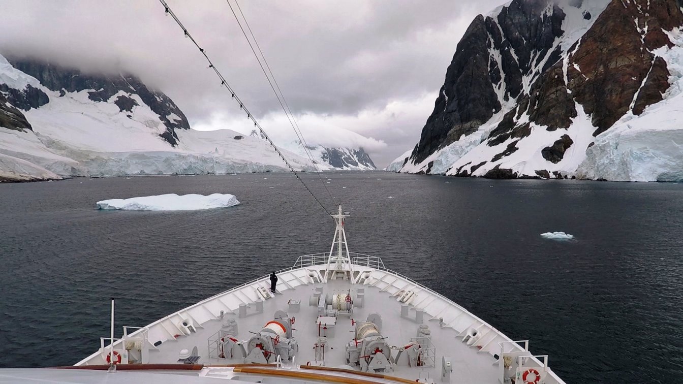 Die engste Stelle beträgt 720 Meter