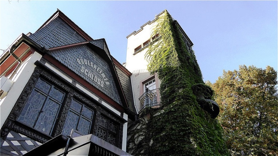 Am 25. November 1944 wurden die meisten Häuser der Drosselgasse bei einem alliierten Bombenangriff zerstört
