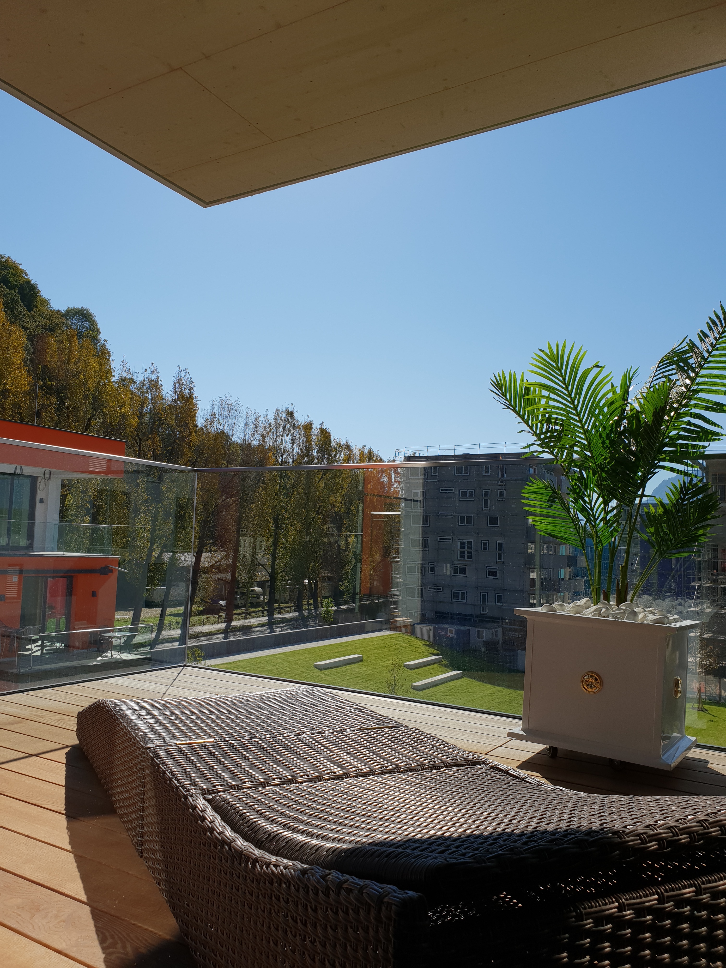 Terrassenblick auf Leopoldskronerstraße