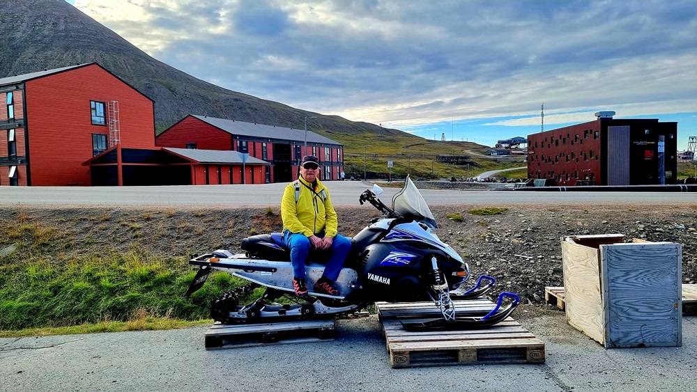 Das Snowmobil ist für den Einsatz schon bereit !
