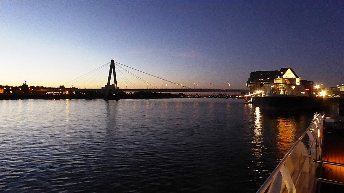 Langsam weicht die Nacht dem Tag