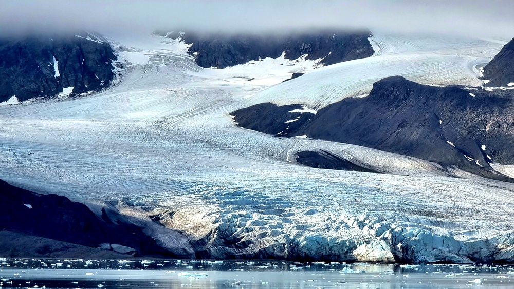 Mächtiges Eisfeld !