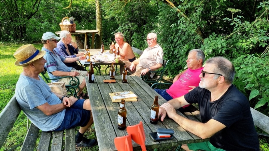 28. Juni 2024 - Arbeit beendet - chillen  im Schatten !