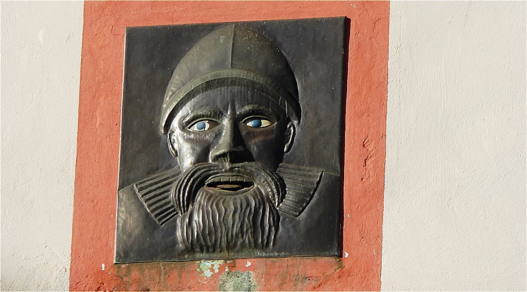 Johann Lutter von Kobern war ein Raubritter am 14. Oktober 1536. Er soll vor seiner Enthauptung den Richtern und dem Henker durch eindeutige Grimassen gezeigt haben, was er von ihrer Rechtssprechung hielt