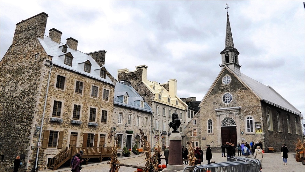 Place Royale mit der Kirche "Notre-Dame -des-Victoires"