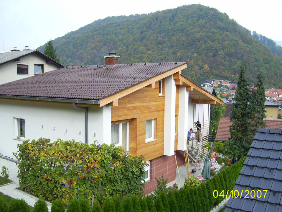 Lesena fasada Kisovec 5